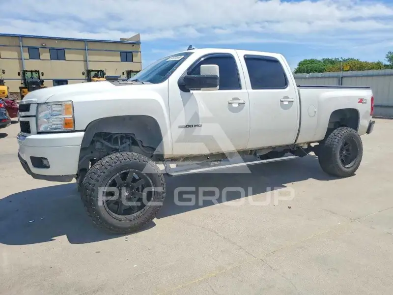 2012 Chevrolet Silverado photo