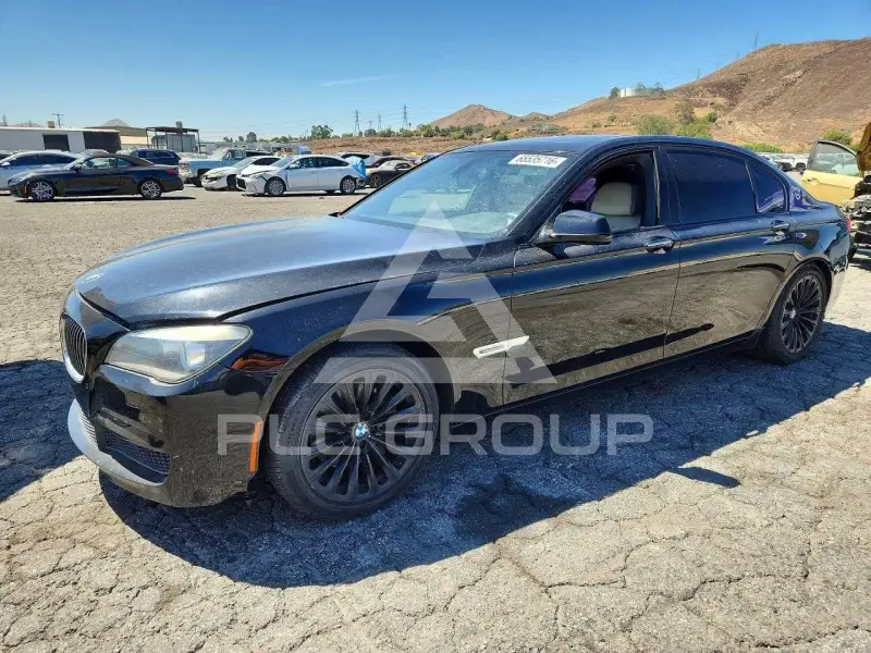 2012 BMW 740 photo