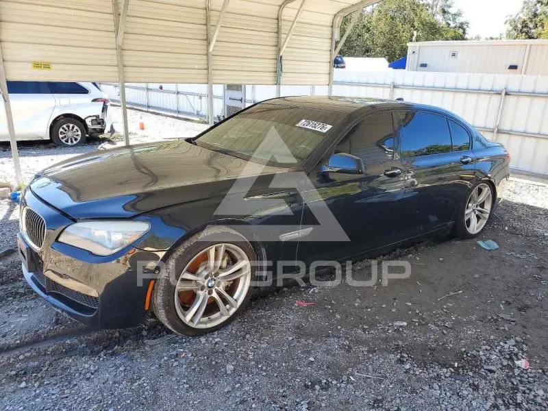 2012 BMW 750 photo