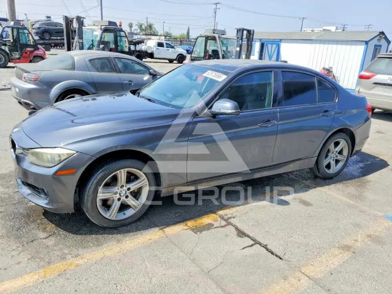 2012 BMW 328 фото