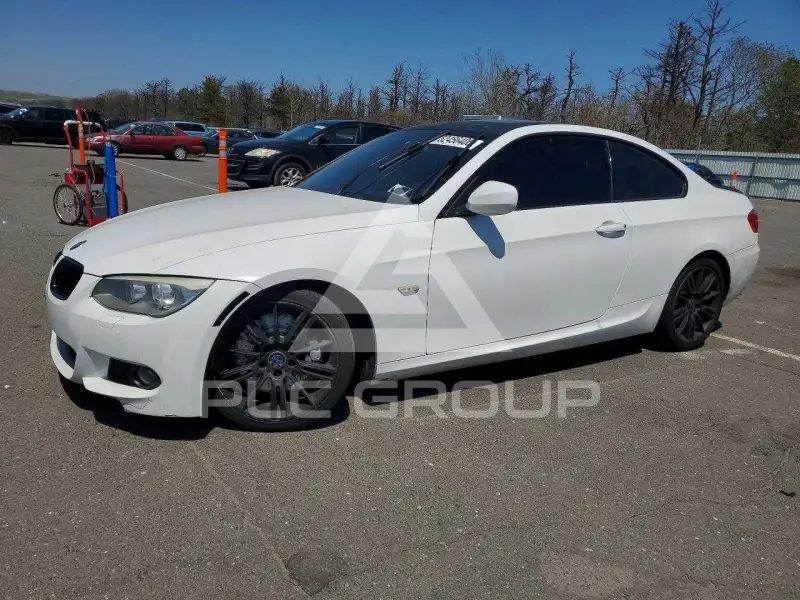 2012 BMW 335 photo