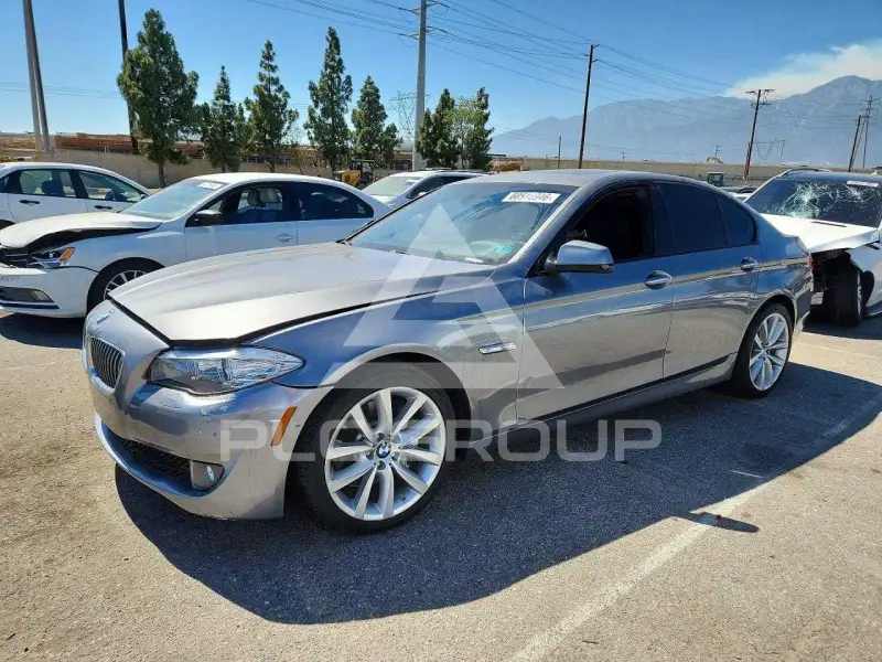 2012 BMW 535 фото