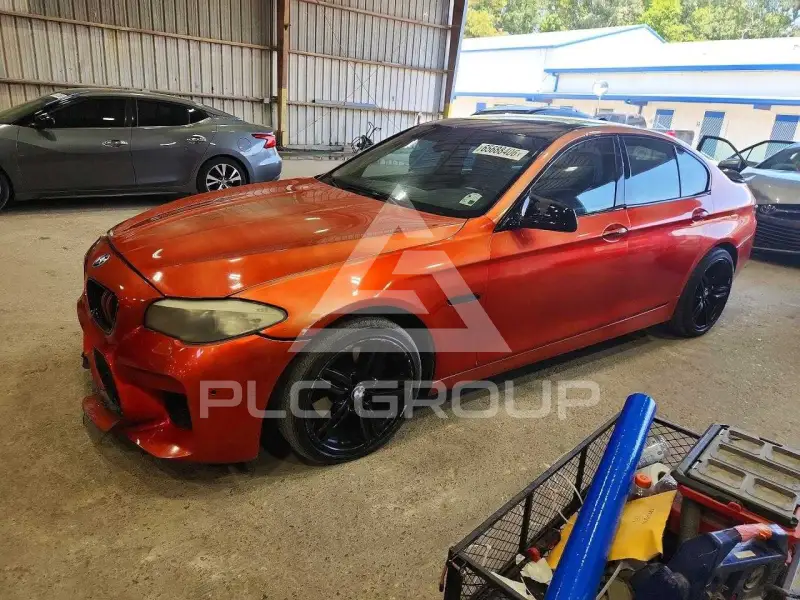 2012 BMW 550 фото