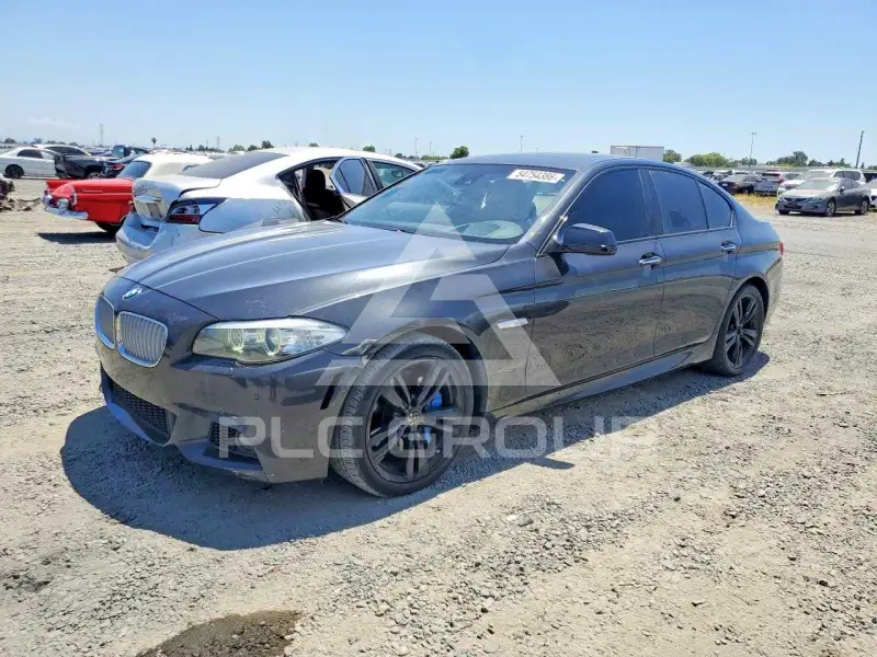 2012 BMW 550 фото