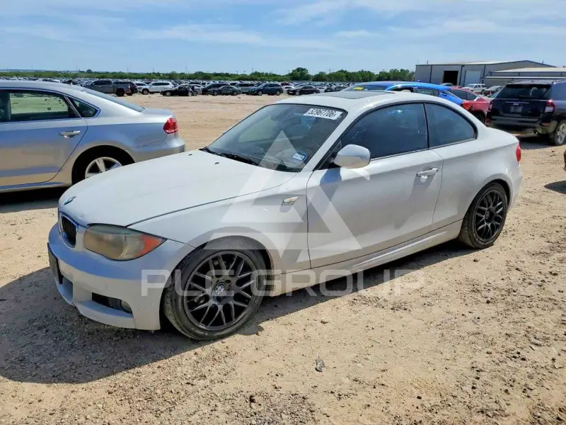 2012 BMW 128 photo