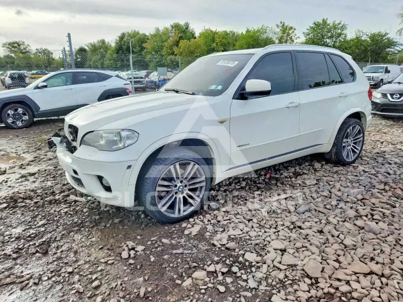 2012 BMW X5 фото