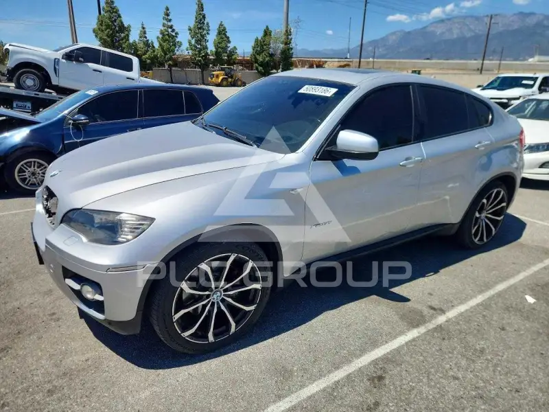 2012 BMW X6 фото