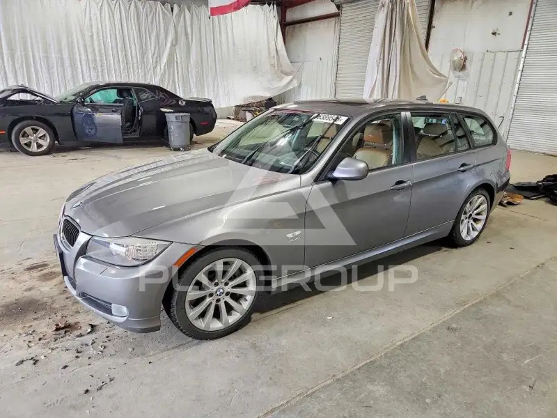 2012 BMW 328 photo