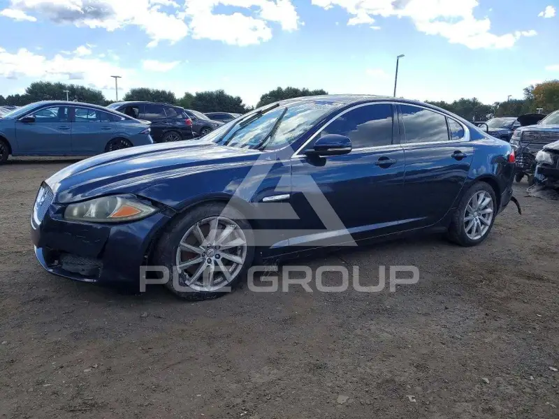 2012 Jaguar XF фото
