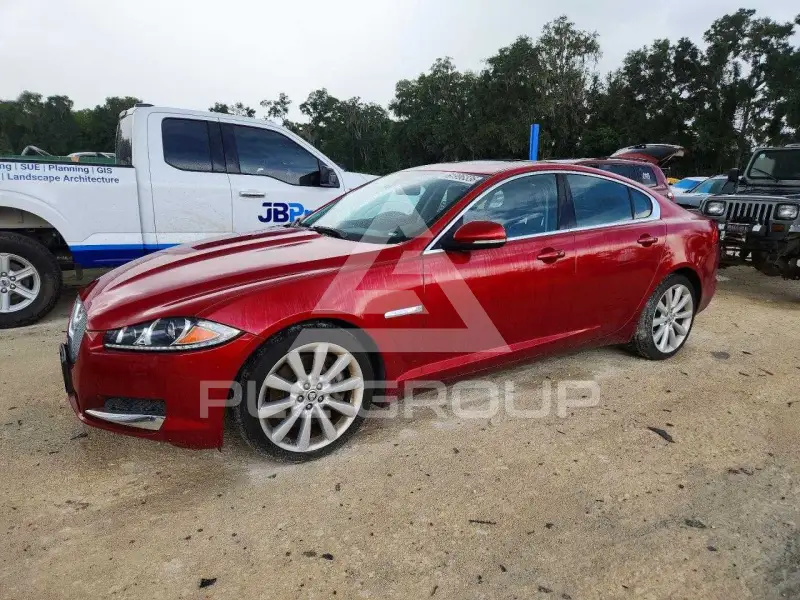 2012 Jaguar XF фото