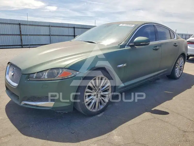 2012 Jaguar XF photo