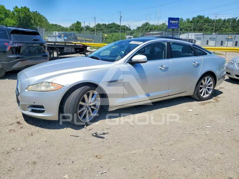 2012 Jaguar XJ фото