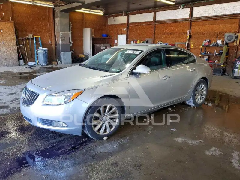 2012 Buick REGAL photo