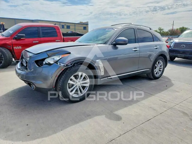 2012 Infinity FX35 фото