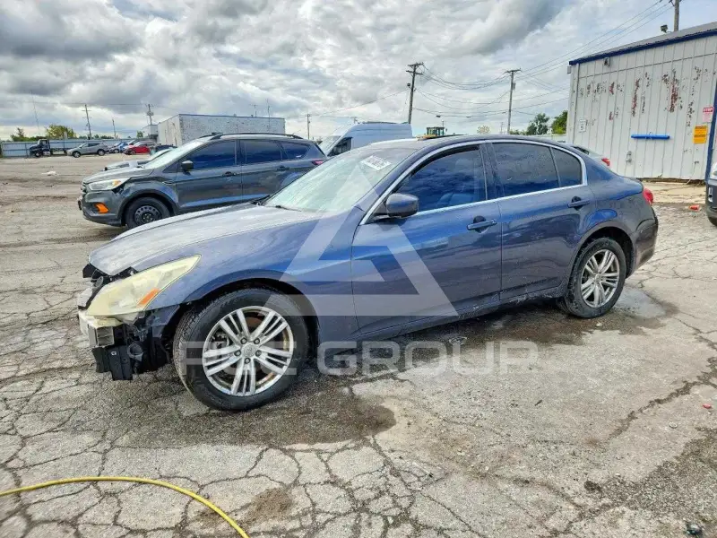 2012 Infinity G37 photo