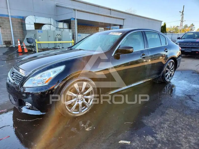 2012 Infinity G37 фото