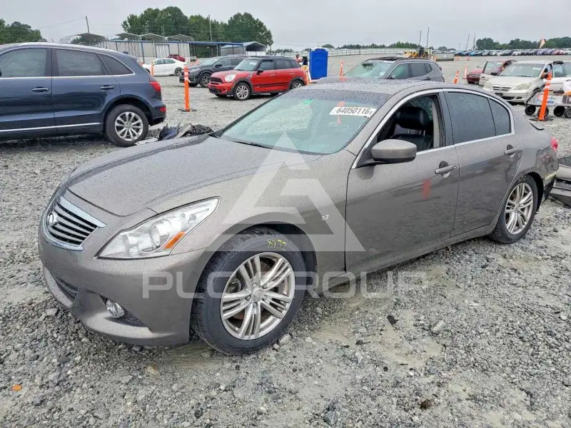 2012 Infinity G37 фото