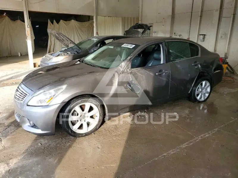 2012 Infinity G37 photo