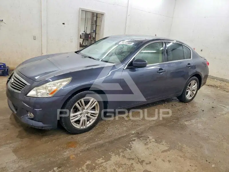2012 Infinity G37 фото
