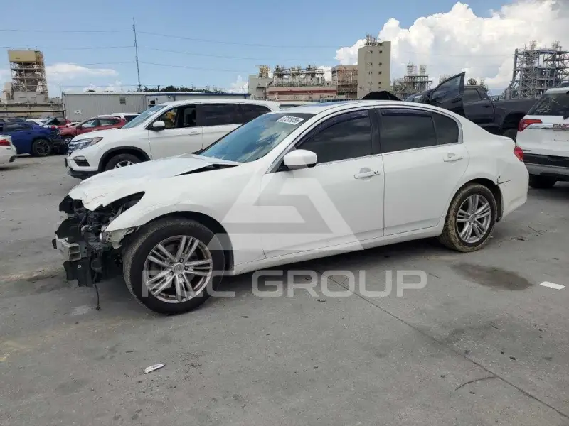 2012 Infinity G37 photo
