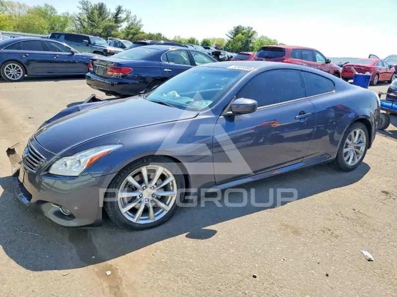 2012 Infinity G37 фото
