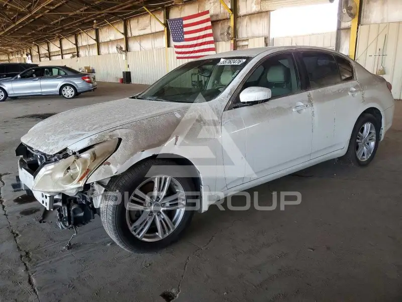 2012 Infinity G37 photo