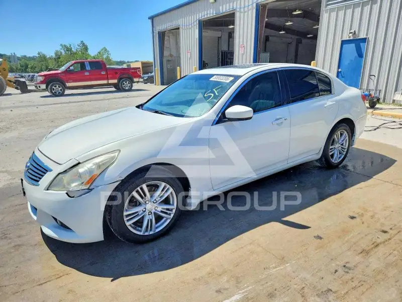 2012 Infinity G37 photo