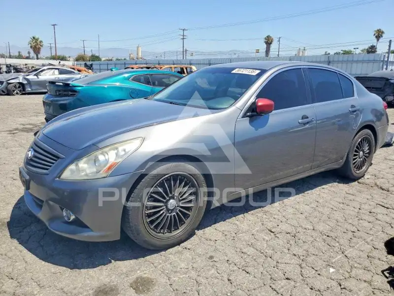 2012 Infinity G37 фото