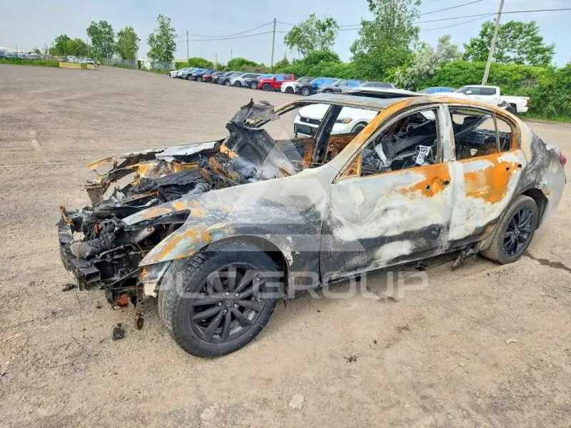2012 Infinity G37 photo