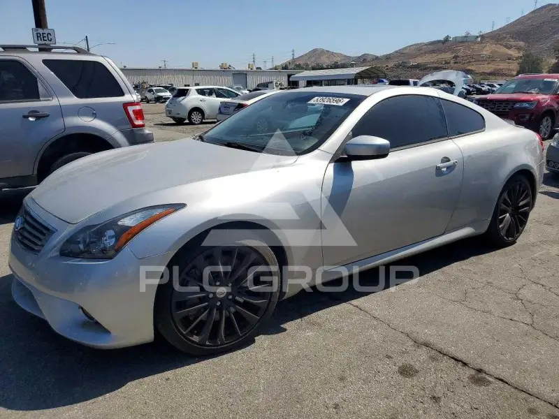 2012 Infinity G37 photo