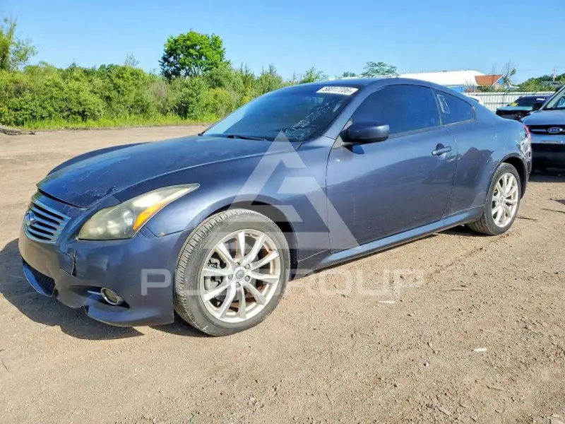 2012 Infinity G37 фото
