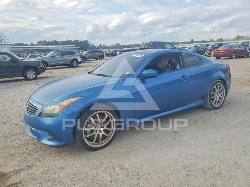 2012 Infinity G37 photo