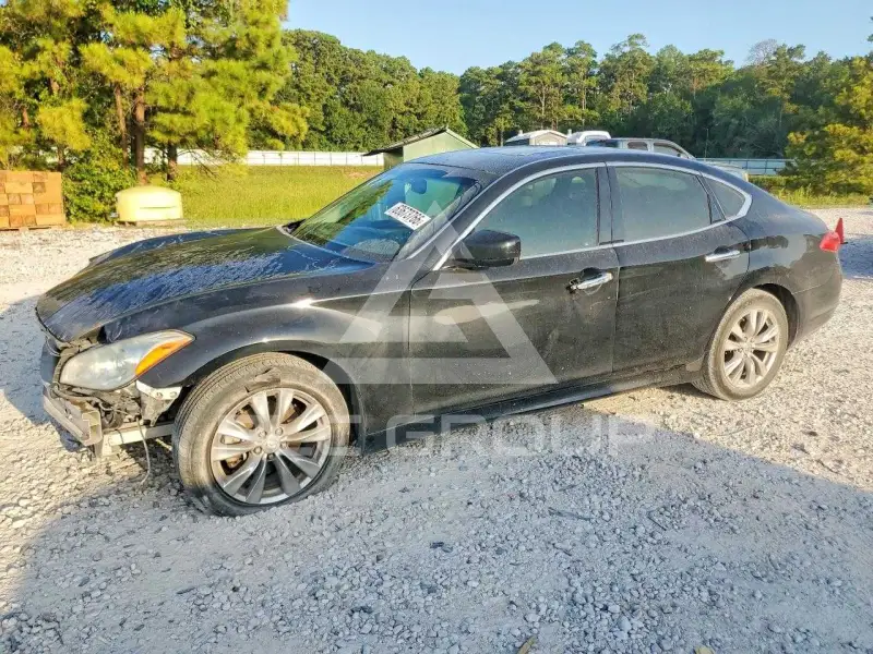 2012 Infinity M37 photo