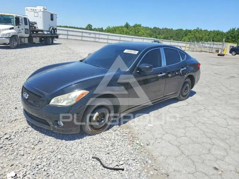 2012 Infinity M37 photo