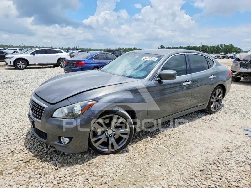 2012 Infinity M37 photo