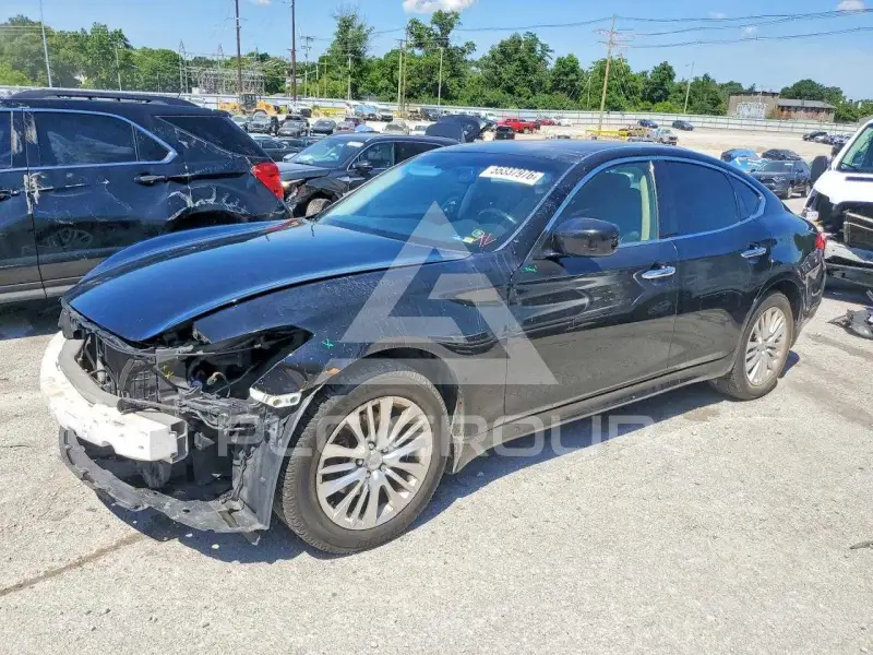 2012 Infinity M37 photo