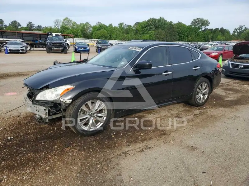 2012 Infinity M37 photo