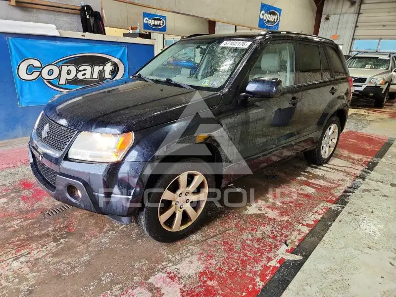 2012 Suzuki Grand Vitara photo