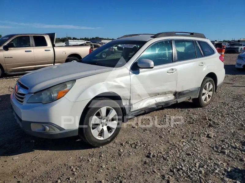 2012 Subaru Outback photo