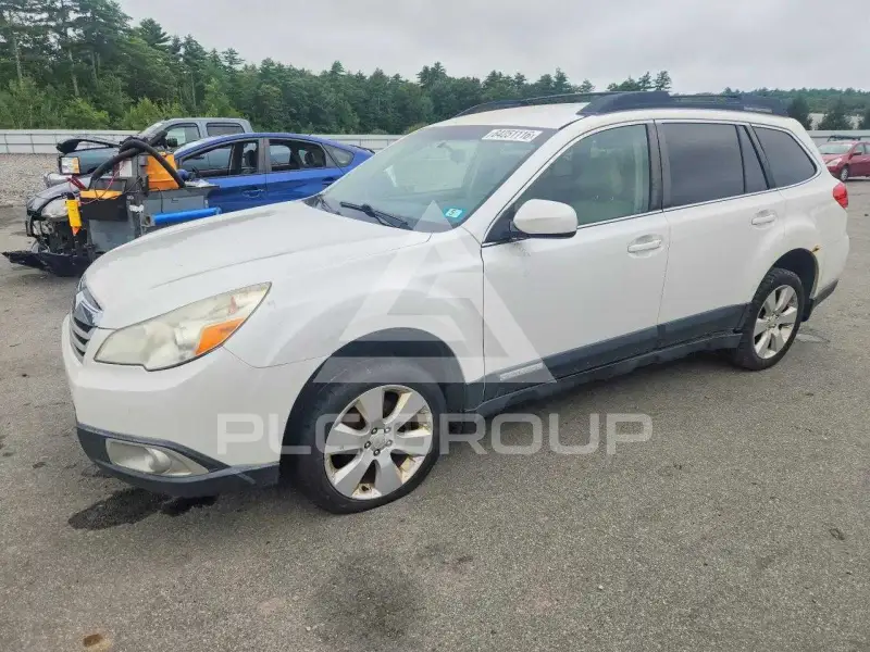 2012 Subaru Outback photo