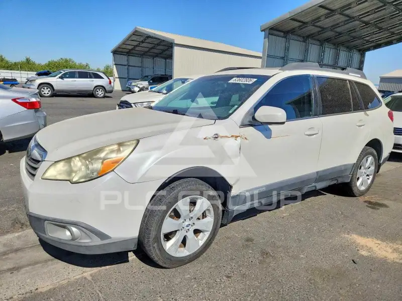 2012 Subaru Outback photo