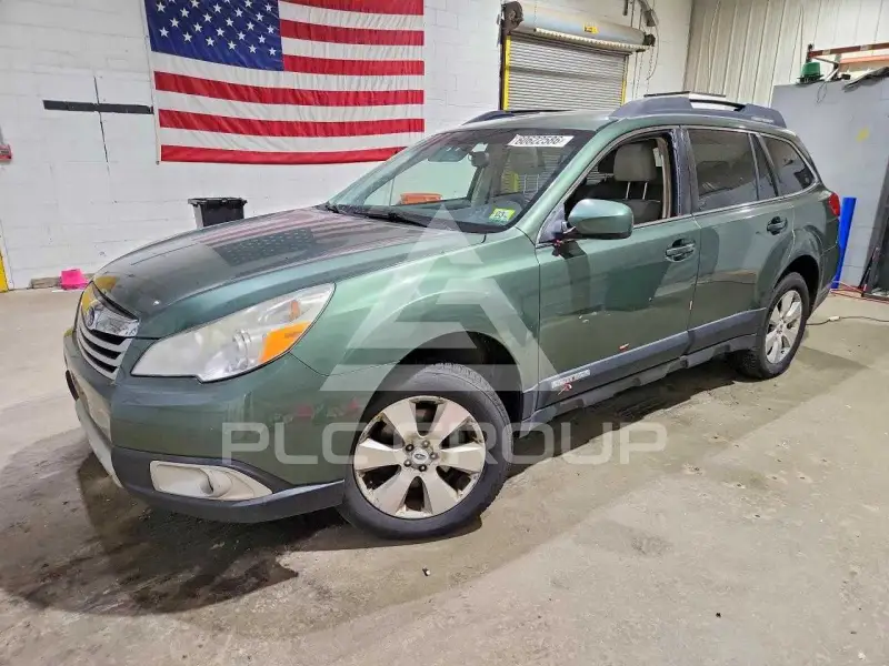 2012 Subaru Outback photo
