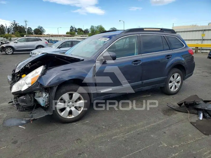 2012 Subaru Outback photo