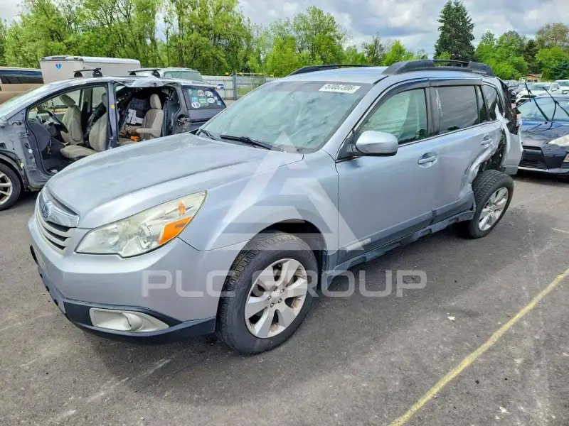2012 Subaru Outback photo