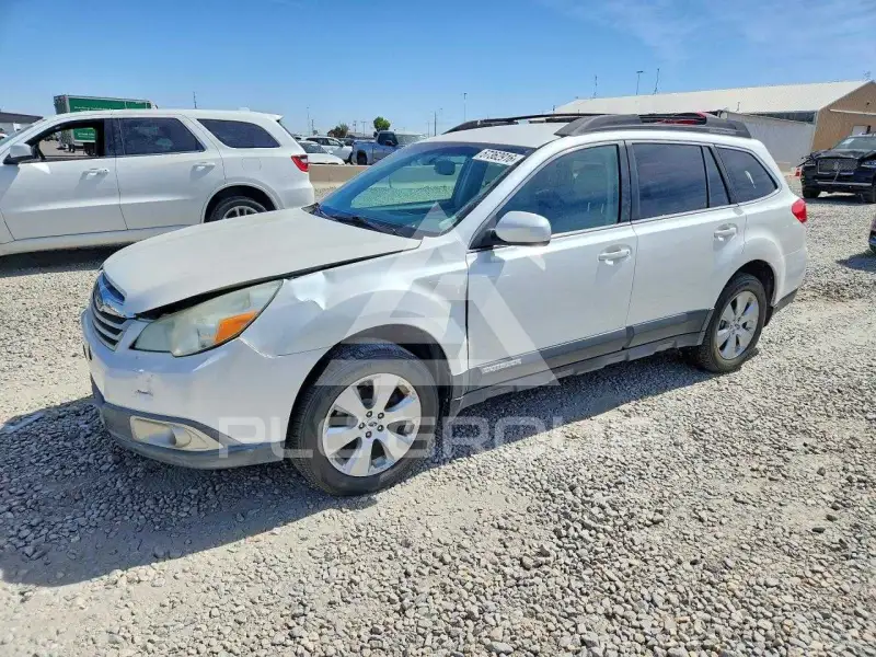 2012 Subaru Outback photo