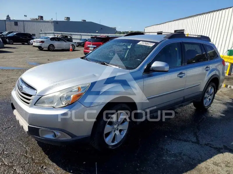 2012 Subaru Outback photo