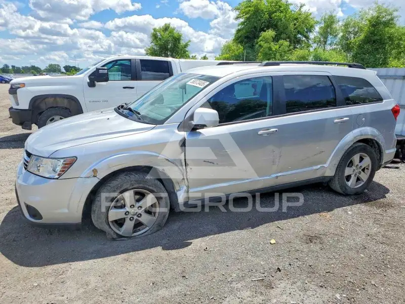 2012 Dodge JOURNEY photo
