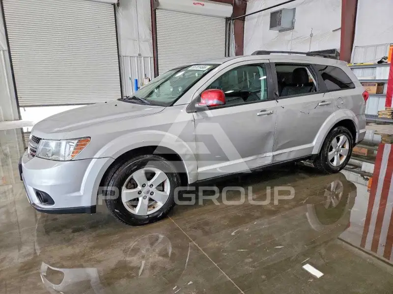 2012 Dodge JOURNEY photo