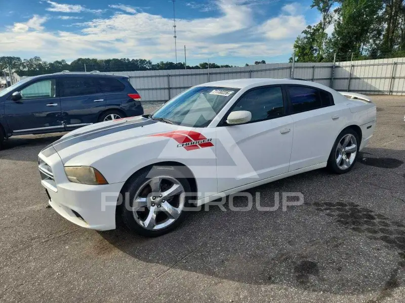2012 Dodge CHARGER photo