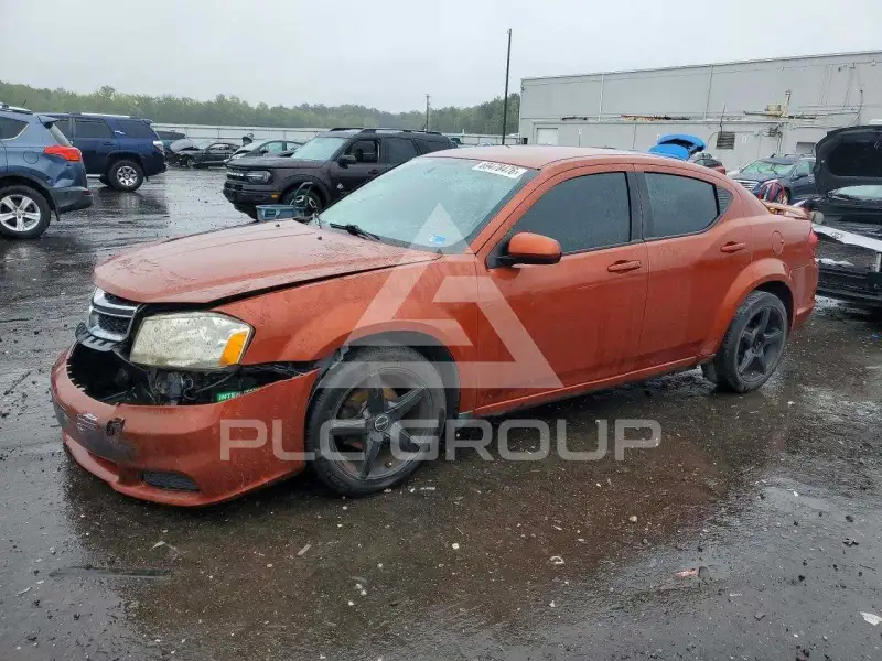 2012 Dodge AVENGER photo